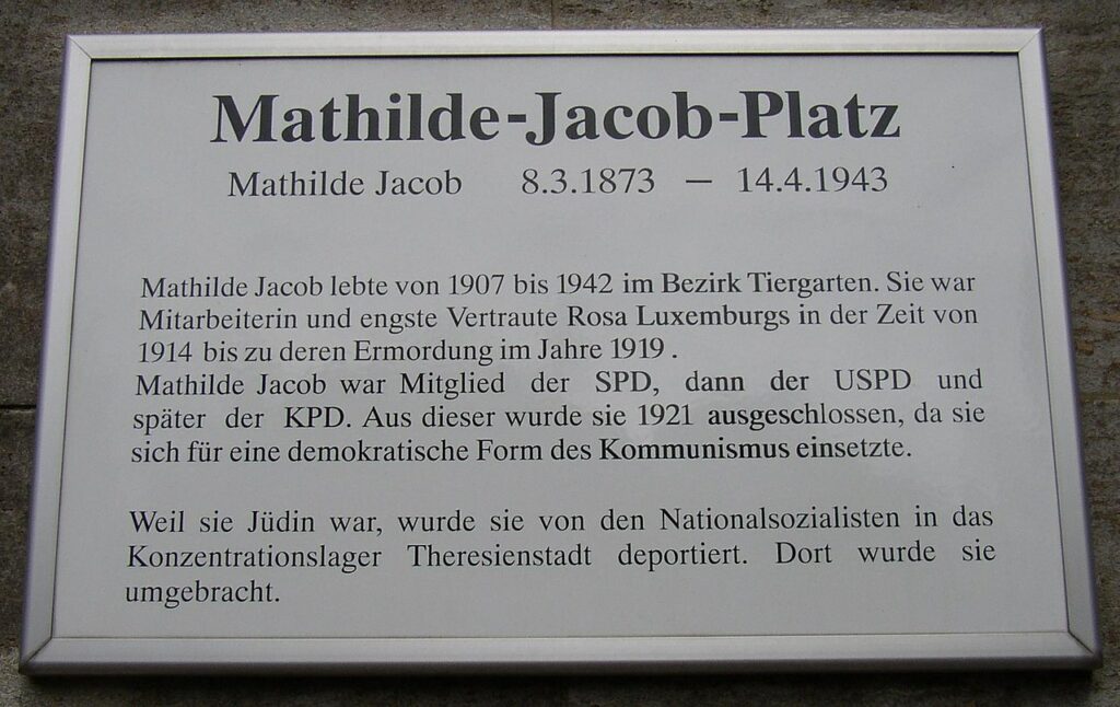 Gedenktafel am Mathilde-Jacob-Platz